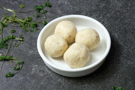 Kneidlach- Matzah Balls